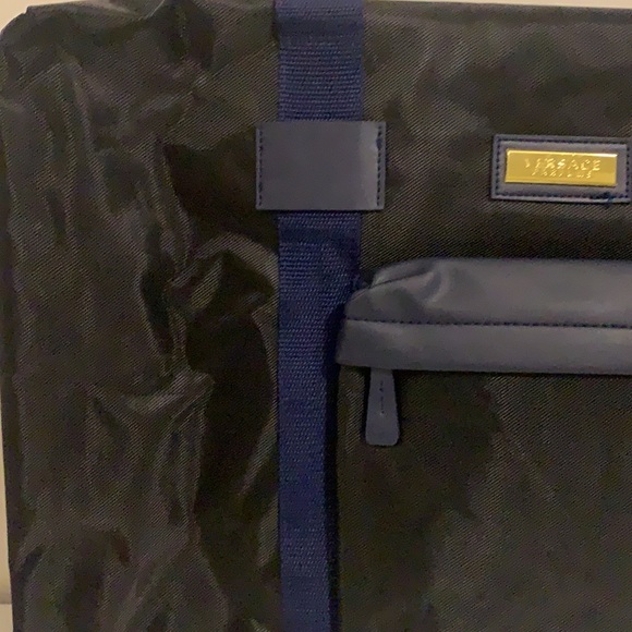 Versace Unisex Duffle Weekender Gym Sports Travel Overnight Carry-On Bag. - Picture 3 of 14